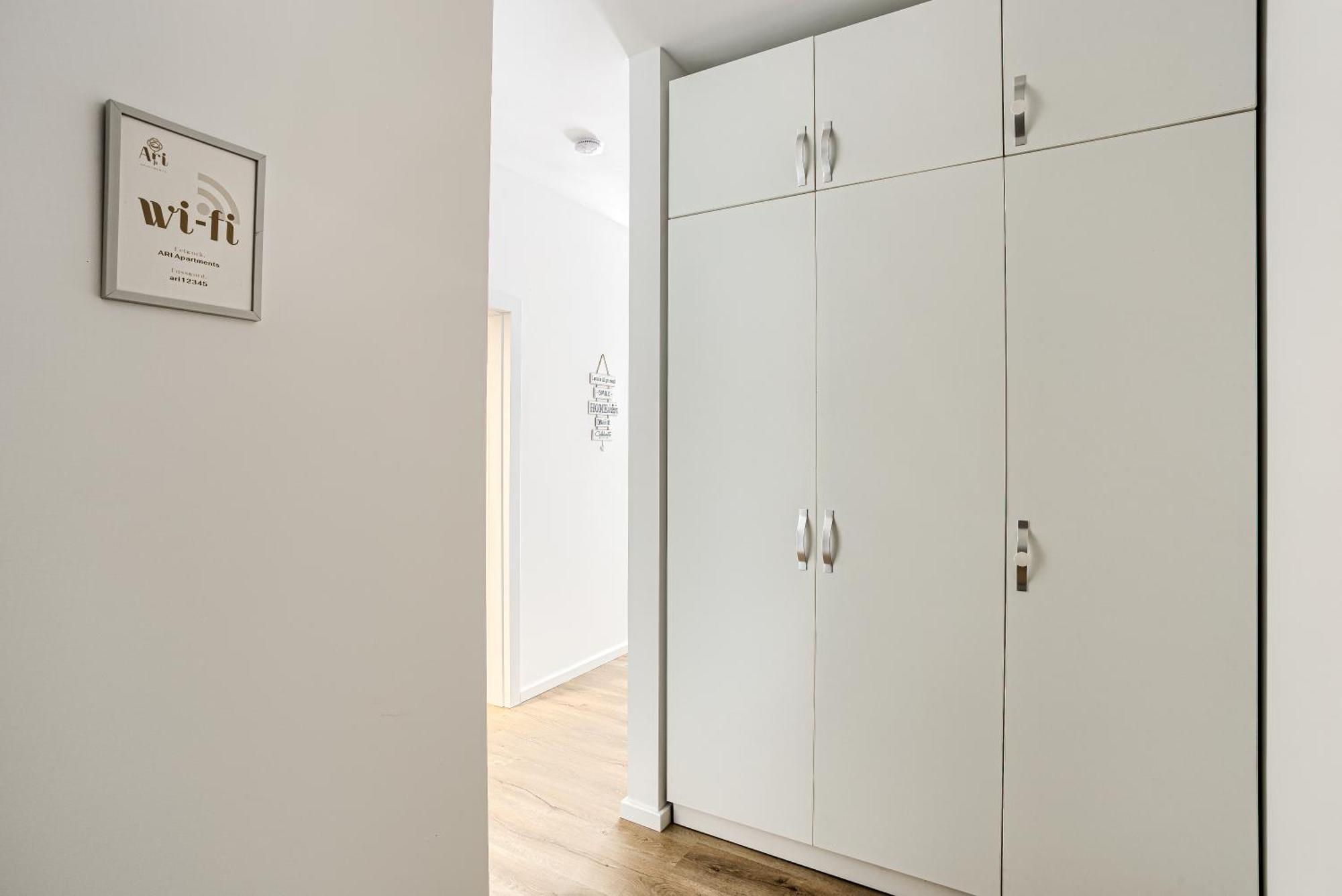 Ari Navy Apartment - High-End Residence Arad Bagian luar foto